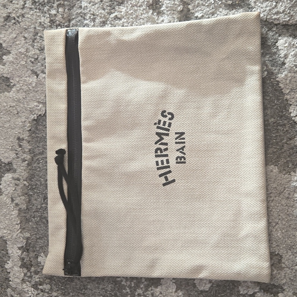 Bain Beige Pouch